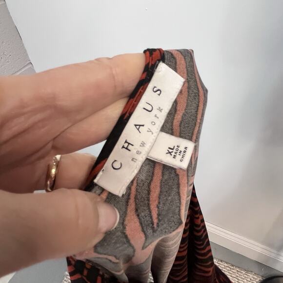 Chaus New York Tunic Top size Extra Large Dark Red Black Stripes Slinky Stretch - Picture 7 of 7